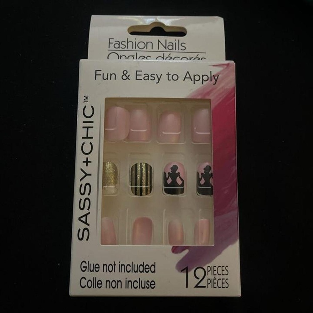 Sassy + Chic Pink Princess Style 12 pcs Artificial Nails